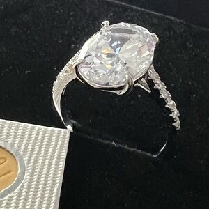 Gold Cake Shop Large Oval Crystal Diamond Sterling Silver 925 Women’s Ring Sz 7